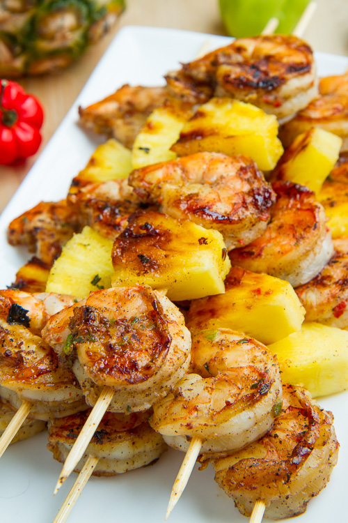 Best chicken breast marinade for grilling Place the chicken on a hot grill and cook, turning once, until the meat has an internal temperature of F. Grilling boneless skinless chicken breast takes about minutes, but can vary depending on the size and thickness of the meat.